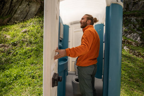 Porta potty rental for festivals in Des Peres, MO