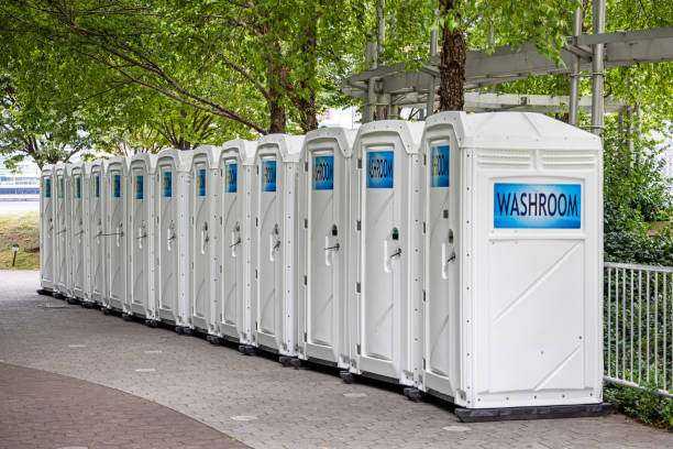 Best Portable bathroom rental  in Des Peres, MO