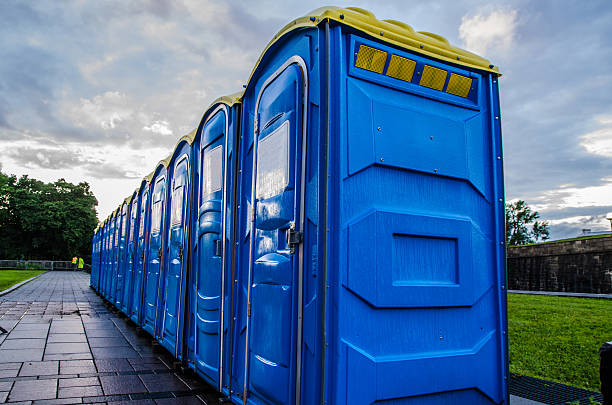 Best Porta potty delivery and setup  in Des Peres, MO